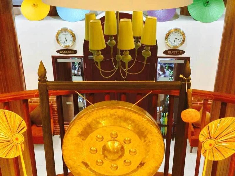 Lullaby Inn Silom 방콕 외부 사진