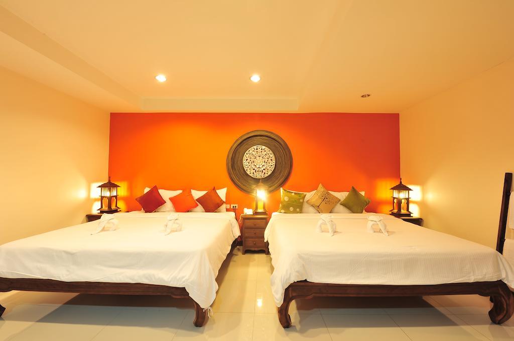 Lullaby Inn Silom 방콕 외부 사진