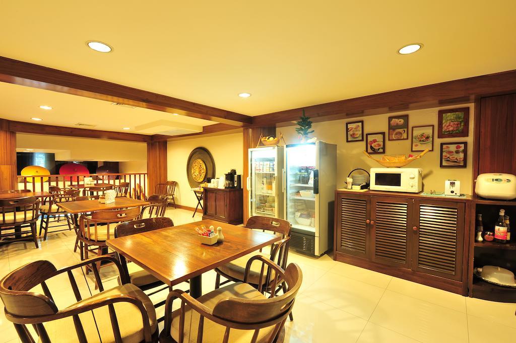 Lullaby Inn Silom 방콕 외부 사진